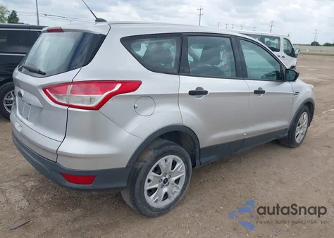 2015 Ford Escape S z USA, uszkodzony, nr VIN 1FMCU0F79FUB23122
